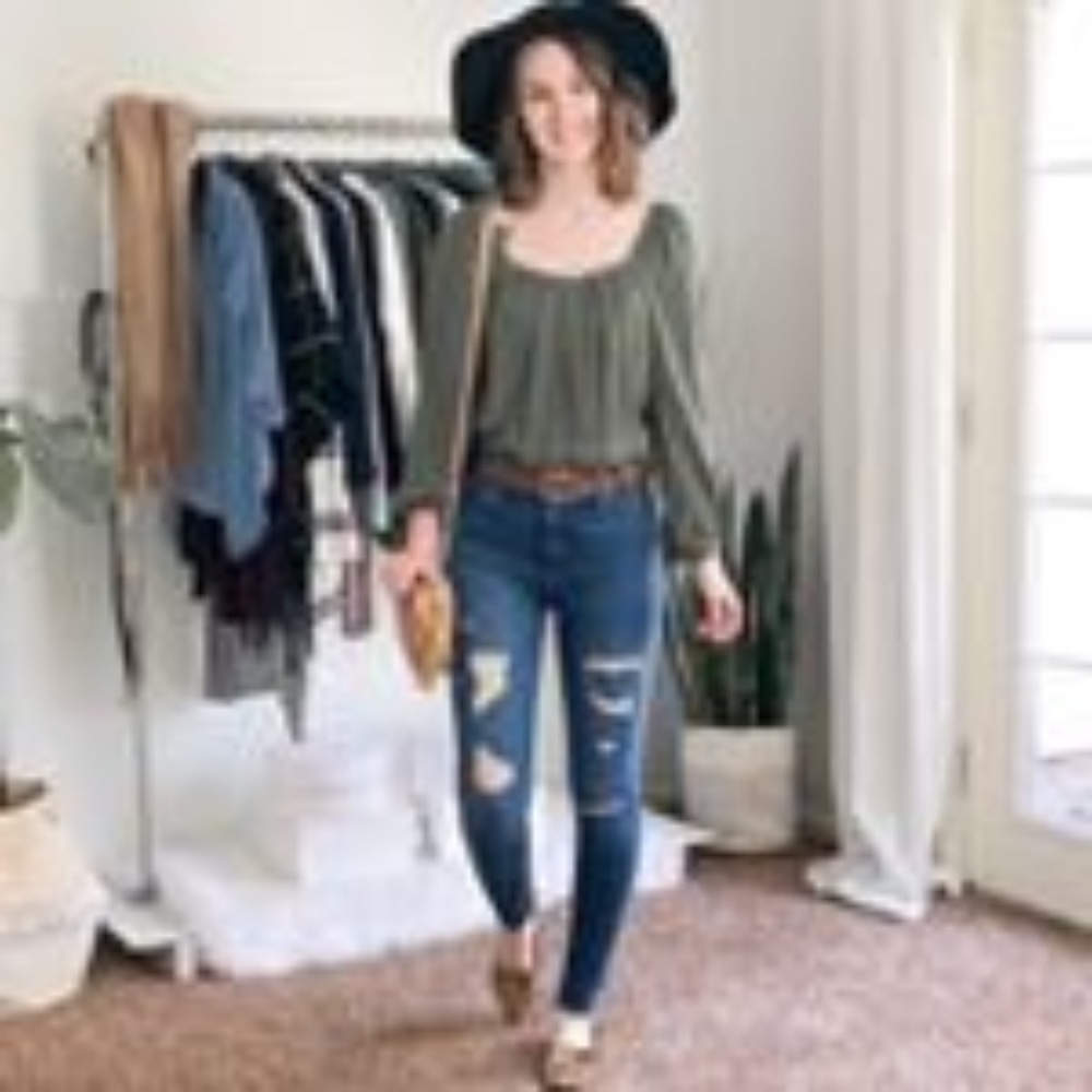 Meet your Posher, Victoria